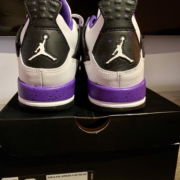 jordan retro violet